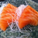 10 SASHIMI SAUMON avec bol de riz